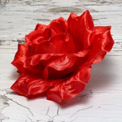 Голова розы раскрытой D=16 см.